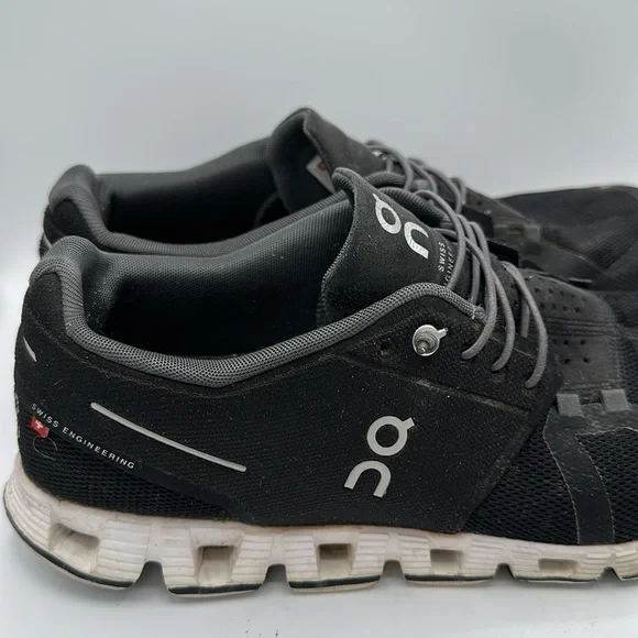 On Cloud Swiss Engineering Running Shoes, size 10.5 - Picture 2 of 10